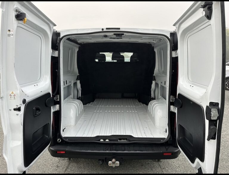 Renault Trafic CONFORT CABINE APPROFONDIE 2L DCI 150 - Image 06 (July 7, 2026)