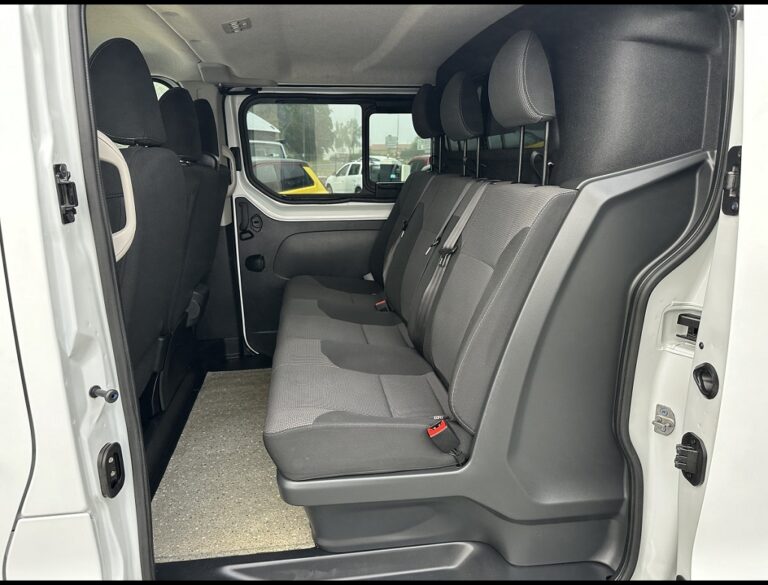 Renault Trafic CONFORT CABINE APPROFONDIE 2L DCI 150 - Image 07 (July 7, 2026)