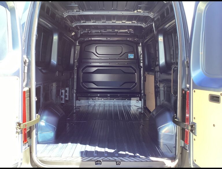Renault Master EXTRA 3.5T BLUE DCI 150 - Image 07 (July 7, 2026)