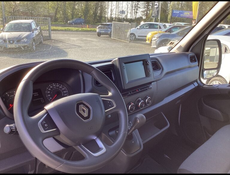 Renault Master CONFORT BLUE DCI 150 BVR - Image 10 (July 7, 2026)