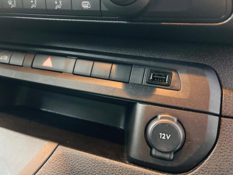 Fiat Scudo III 2.0 BHDi 145ch 6.1 XL P Lounge C - Image 15 (July 7, 2026)