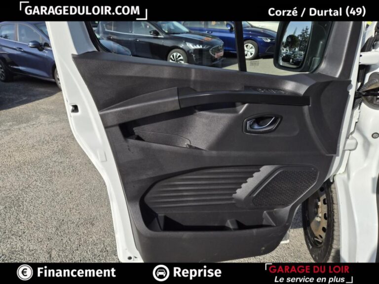 Nissan Primastar II 2.0 dCi 130 S/S Acenta 2.8T - Image 14 (July 7, 2026)
