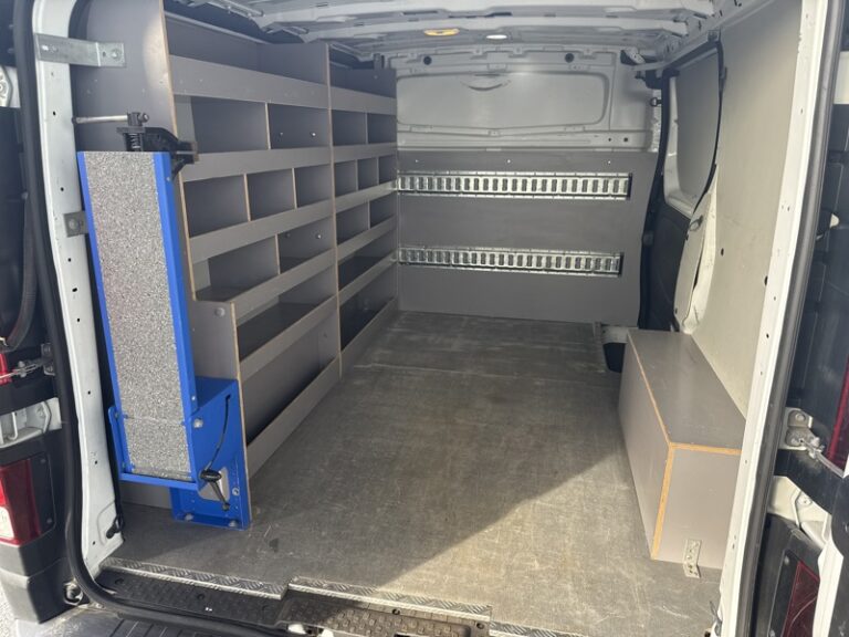 Renault Trafic III Fourgon Grand Confort 1000 2.0 DCI 120ch - Image 10 (July 7, 2026)