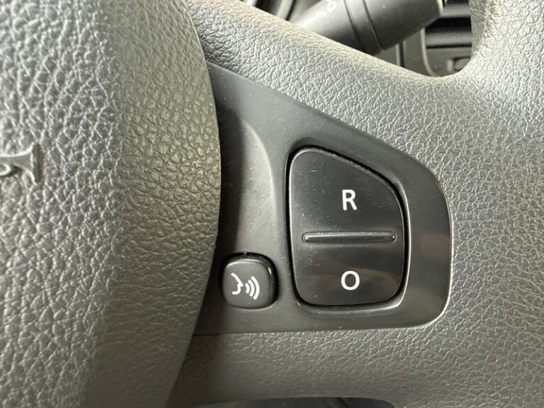 Renault Trafic III Fourgon Grand Confort 1000 2.0 DCI 120ch - Image 15 (July 7, 2026)