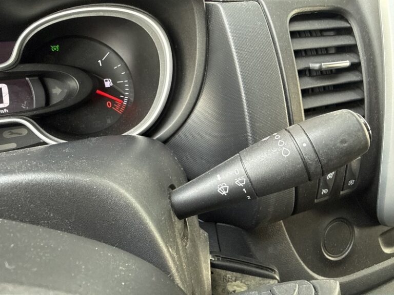 Renault Trafic III Fourgon Grand Confort 1000 2.0 DCI 120ch - Image 17 (July 7, 2026)