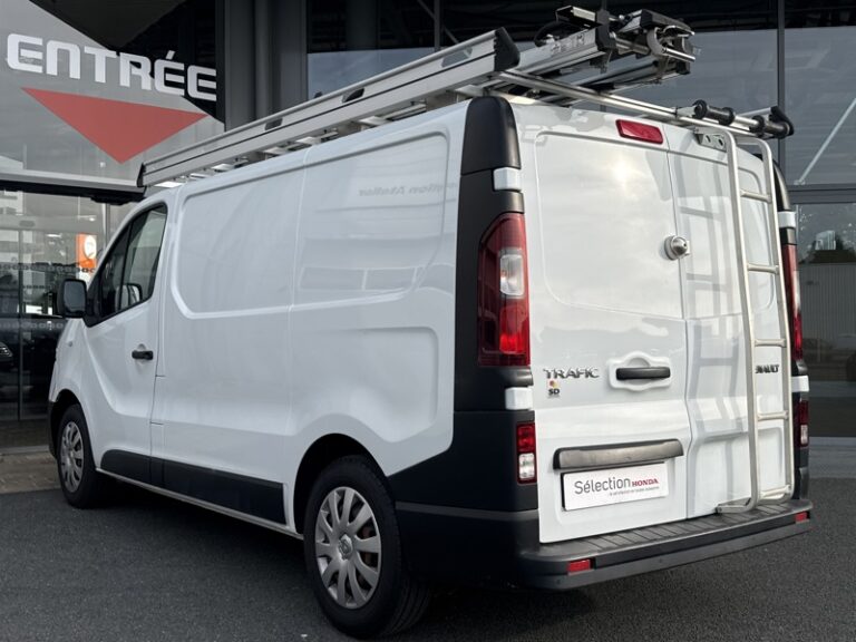 Renault Trafic III Fourgon Grand Confort 1000 2.0 DCI 120ch - Image 03 (July 7, 2026)