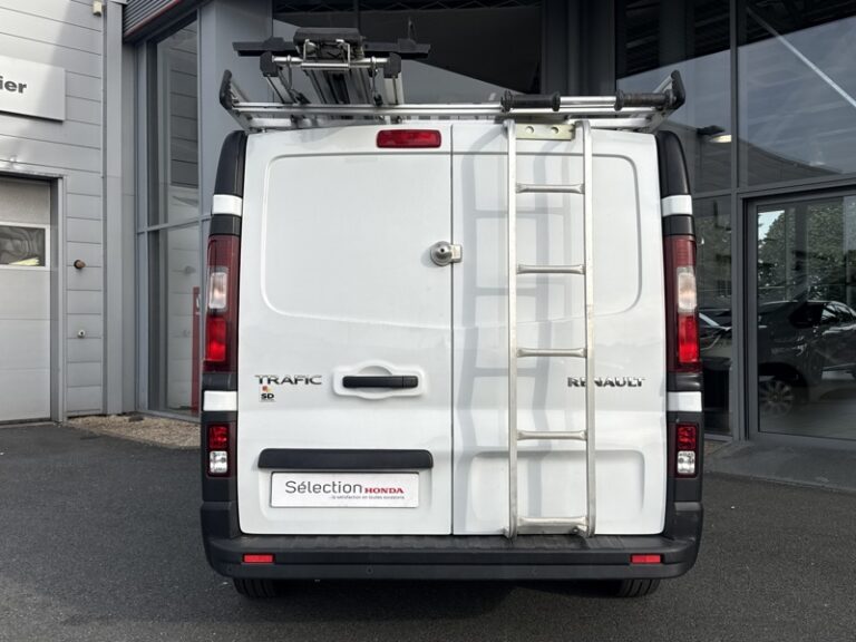 Renault Trafic III Fourgon Grand Confort 1000 2.0 DCI 120ch - Image 04 (July 7, 2026)