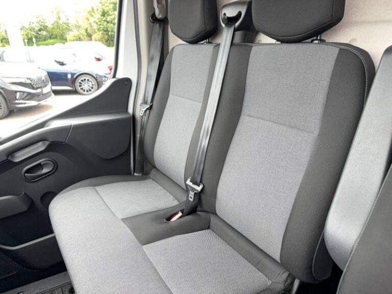 Renault Master FOURGON FGN TRAC F3500 BLUE DCI 135 CONFORT - Image 14 (July 7, 2026)