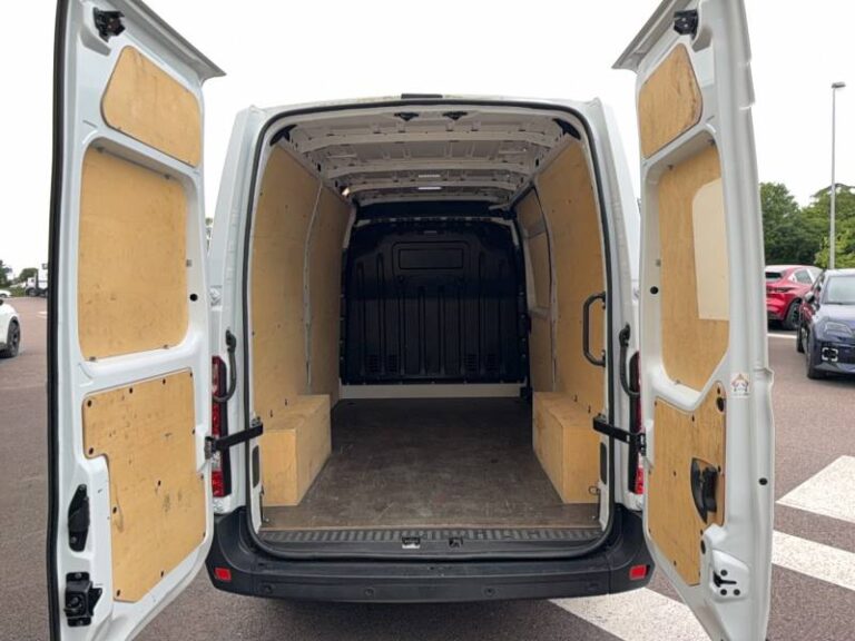 Renault Master FOURGON FGN TRAC F3500 BLUE DCI 135 CONFORT - Image 17 (July 7, 2026)
