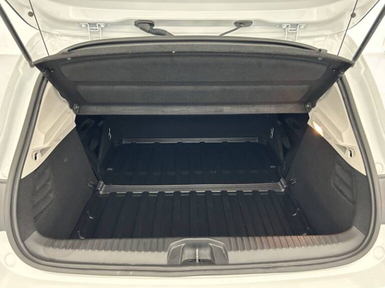 Renault Clio SOCIETE BLUE DCI 85 AIR - Image 18 (July 7, 2026)