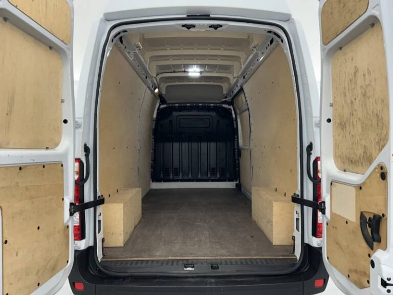 Renault Master FOURGON FGN TRAC F3500 BLUE DCI 135 CONFORT - Image 18 (July 7, 2026)