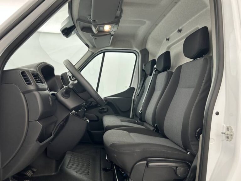 Renault Master FOURGON FGN TRAC F3500 BLUE DCI 135 CONFORT - Image 09 (July 7, 2026)