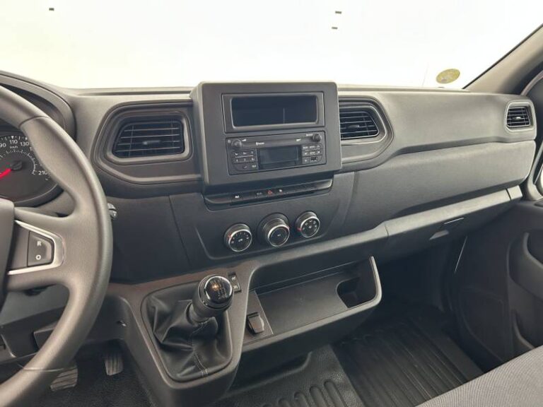 Renault Master FOURGON FGN TRAC F3500 BLUE DCI 135 CONFORT - Image 12 (July 7, 2026)