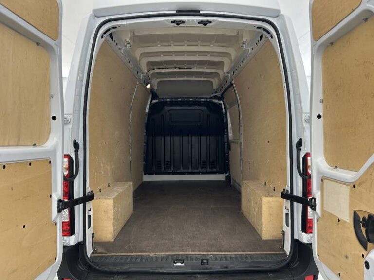 Renault Master FOURGON FGN TRAC F3500 BLUE DCI 135 CONFORT - Image 18 (July 7, 2026)