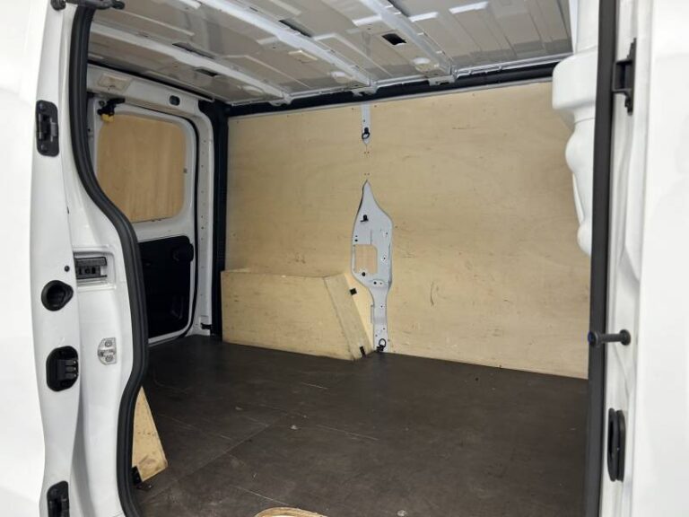 Renault Trafic FG BLUE DCI 130 3T GSR2 ADVANCE - Image 16 (July 7, 2026)