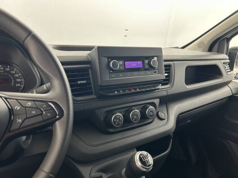 Renault Trafic FG BLUE DCI 130 3T GSR2 ADVANCE - Image 12 (July 7, 2026)