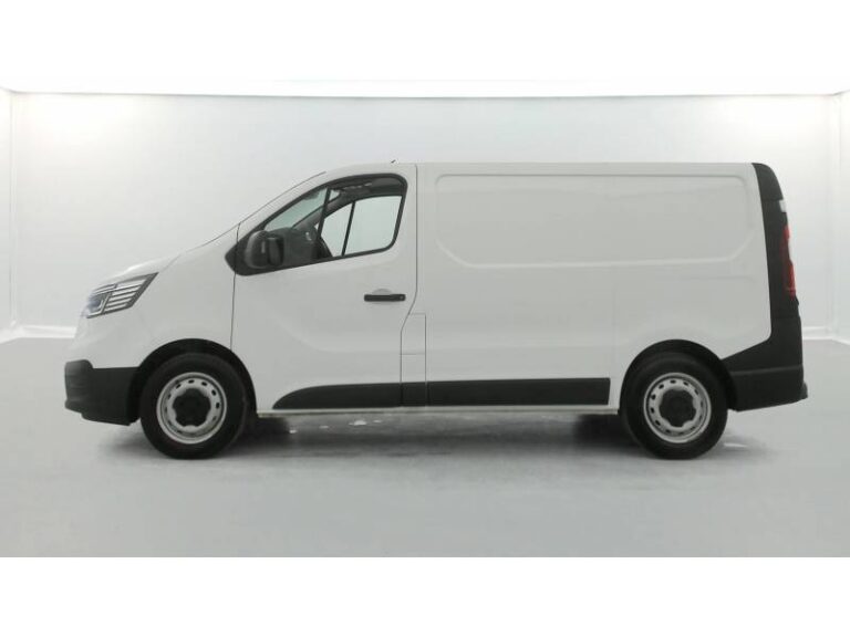Renault Trafic FG BLUE DCI 130 3T GSR2 ADVANCE - Image 02 (July 7, 2026)