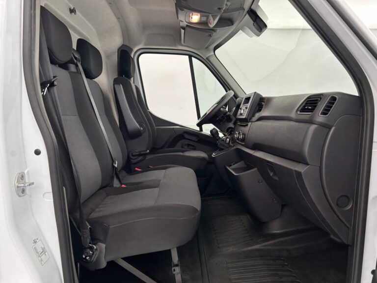 Renault Master FOURGON FGN TRAC F3500 BLUE DCI 135 CONFORT - Image 17 (July 7, 2026)