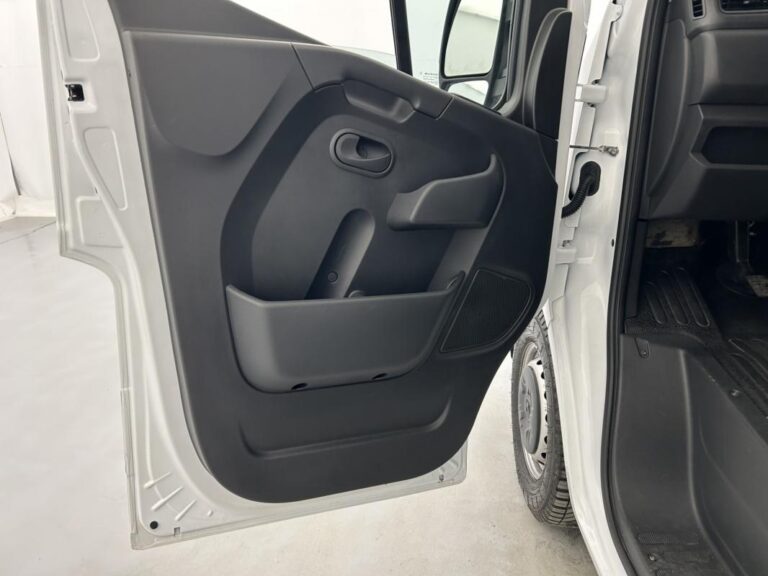 Renault Master FOURGON FGN TRAC F3500 BLUE DCI 135 CONFORT - Image 18 (July 7, 2026)