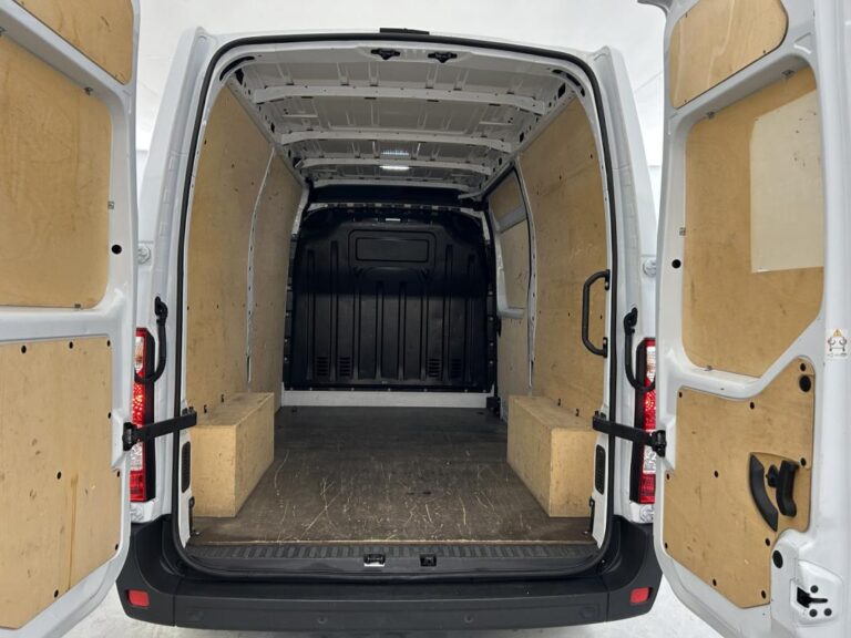 Renault Master FOURGON FGN TRAC F3500 BLUE DCI 135 CONFORT - Image 19 (July 7, 2026)