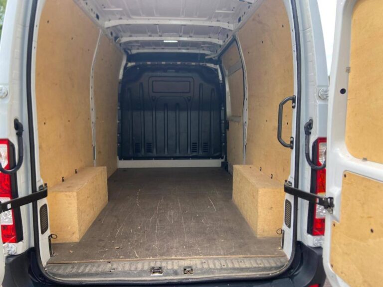 Renault Master FOURGON FGN TRAC F3500 BLUE DCI 135 CONFORT - Image 15 (July 7, 2026)