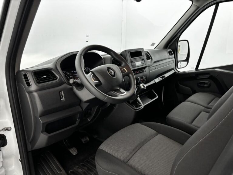 Renault Master FOURGON FGN TRAC F3300 BLUE DCI 135 CONFORT - Image 10 (July 7, 2026)