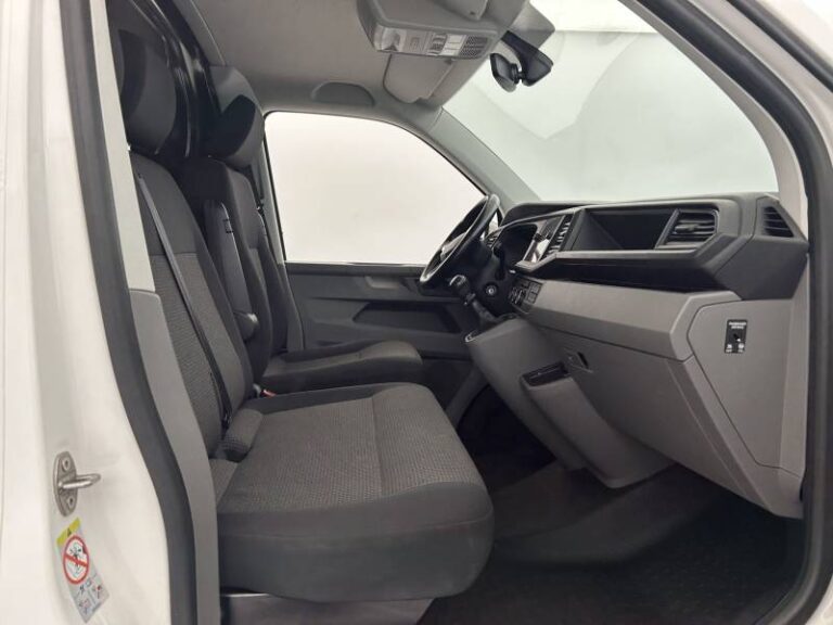 Volkswagen Transporter FOURGON 6.1 VAN 2.0 TDI 110 BVM5 BUSINESS PLUS - Image 14 (July 7, 2026)