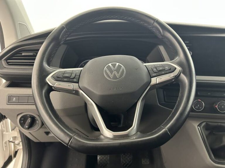 Volkswagen Transporter FOURGON 6.1 VAN 2.0 TDI 110 BVM5 BUSINESS PLUS - Image 15 (July 7, 2026)