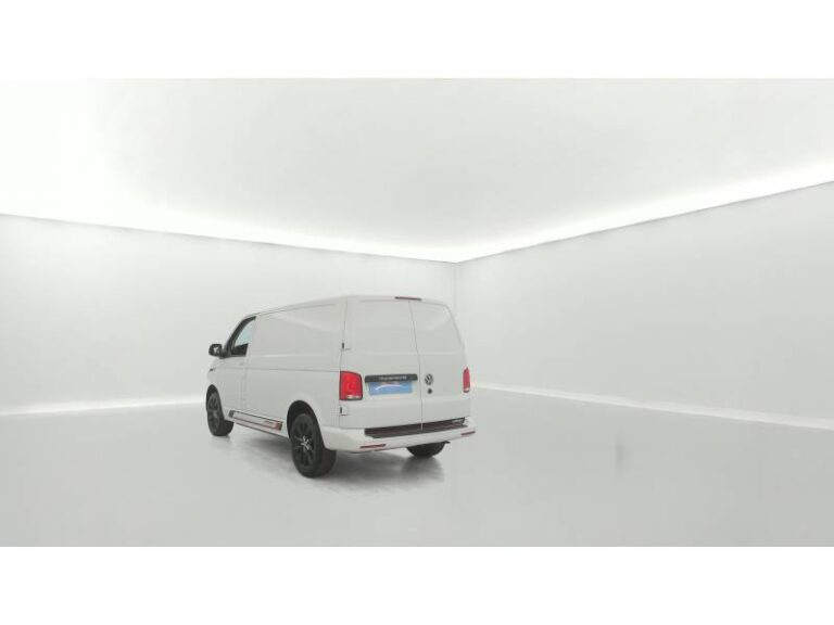Volkswagen Transporter FOURGON 6.1 VAN 2.0 TDI 110 BVM5 BUSINESS PLUS - Image 03 (July 7, 2026)