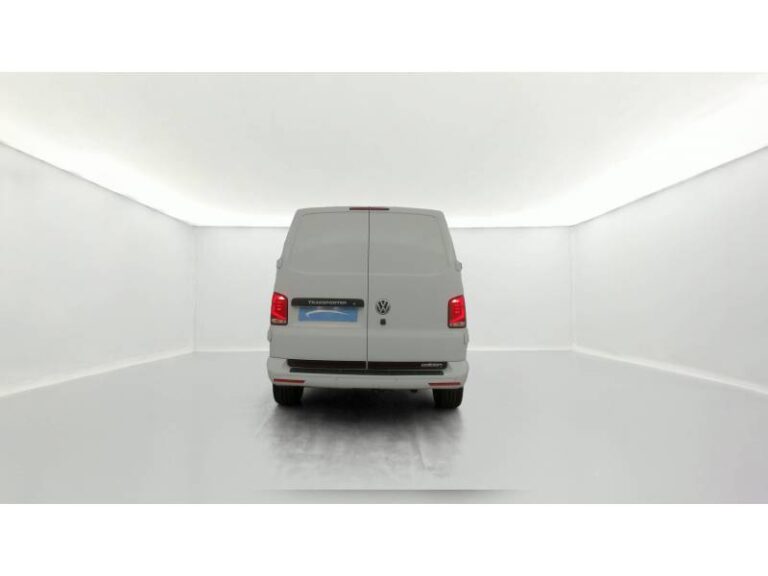 Volkswagen Transporter FOURGON 6.1 VAN 2.0 TDI 110 BVM5 BUSINESS PLUS - Image 04 (July 7, 2026)
