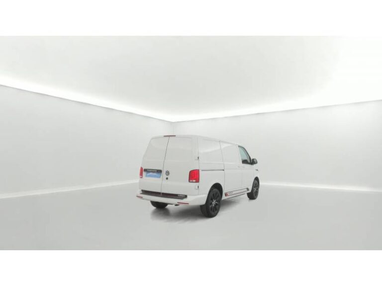Volkswagen Transporter FOURGON 6.1 VAN 2.0 TDI 110 BVM5 BUSINESS PLUS - Image 05 (July 7, 2026)