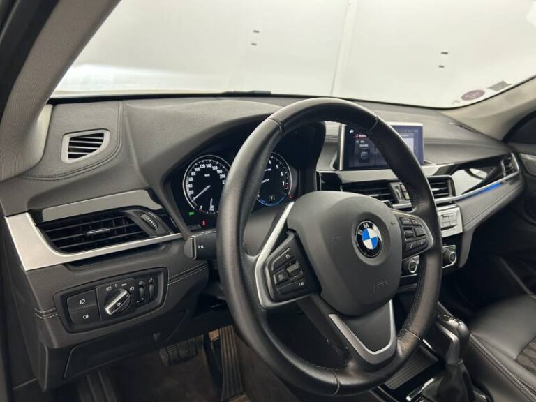 BMW X1 xDrive 25e 220 ch BVA6 xLine - Image 10 (July 7, 2026)