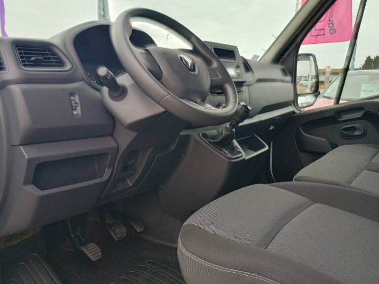 Renault Master FOURGON FGN TRAC F3500 DCI 135 CONFORT - Image 13 (July 7, 2026)