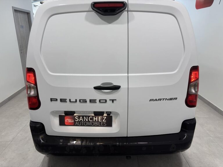 Peugeot Partner 1.5 BLUEHDI 130CV EAT8 - Image 05 (July 7, 2026)