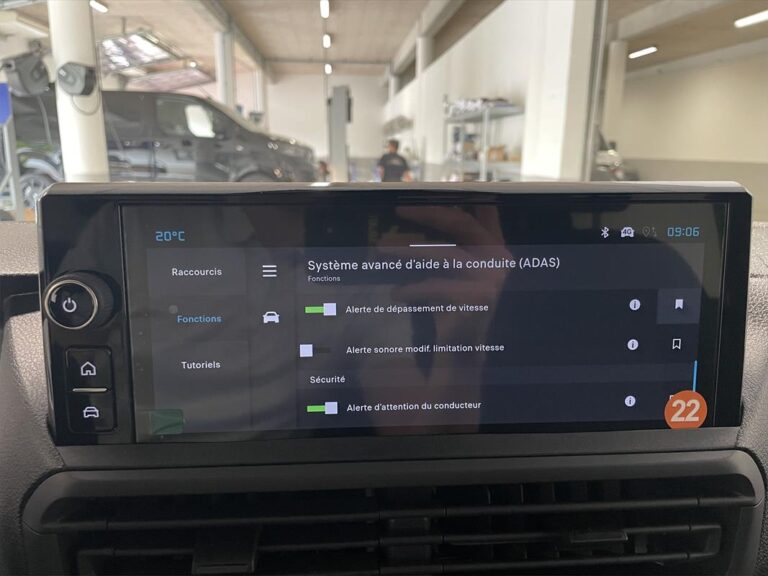 Citroën Jumpy DOUBLE CABINE 2.0 XL BLUEHDI 180 EAT8 - Image 14 (July 7, 2026)