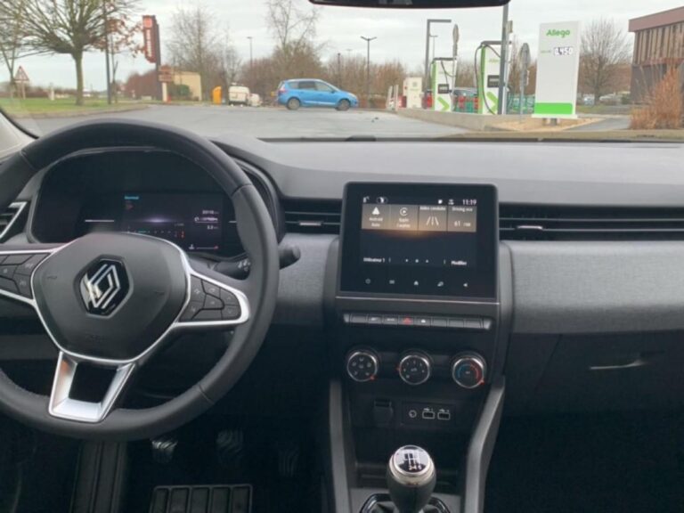Renault Clio V SOCIETE TCE 90 EVOLUTION REVERSIBLE - Image 10 (July 7, 2026)