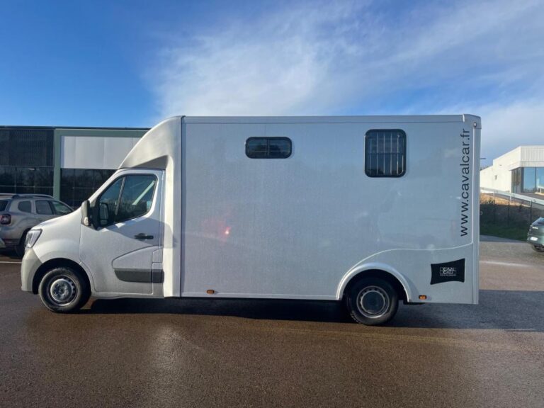 Renault Master FOURGON FGN TRAC F3500 BLUE DCI 165 CONFORT - Image 03 (July 7, 2026)