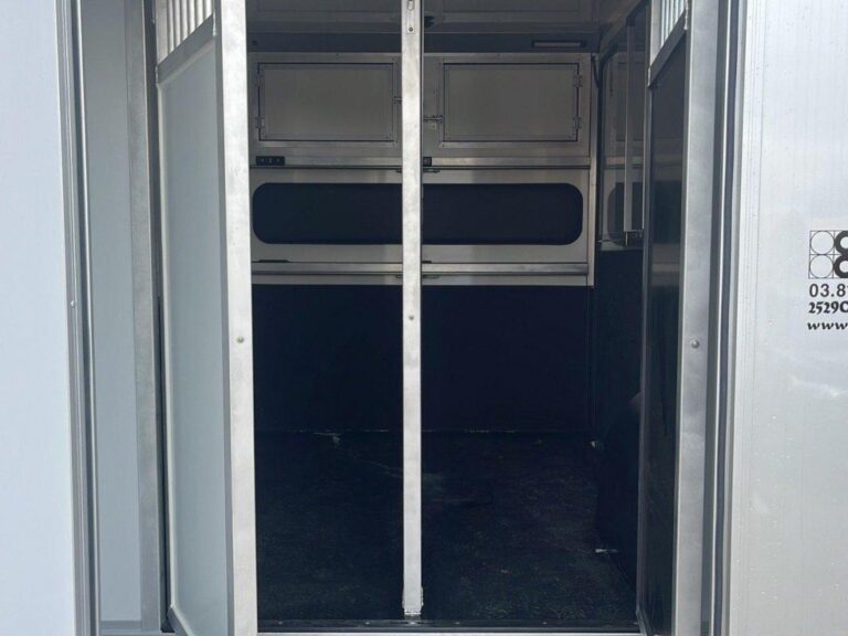 Renault Master FOURGON FGN TRAC F3500 BLUE DCI 165 CONFORT - Image 06 (July 7, 2026)
