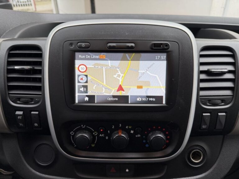 Renault Trafic III dCi 120  » 5 places - Image 13 (July 7, 2026)
