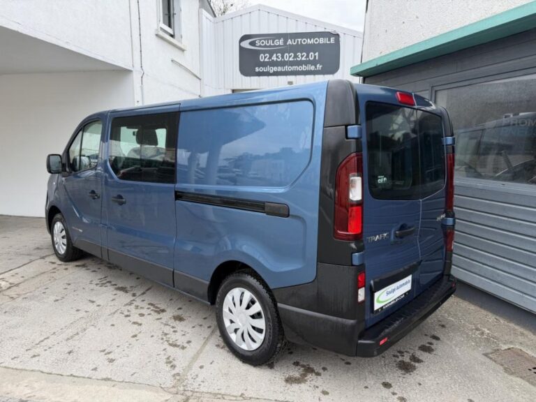 Renault Trafic III dCi 120  » 5 places - Image 04 (July 7, 2026)