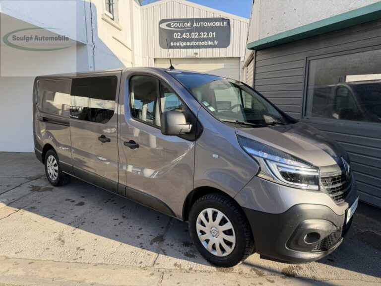 Renault Trafic III 2.0 dCi 120  » 5 places - Image 01 (July 7, 2026)