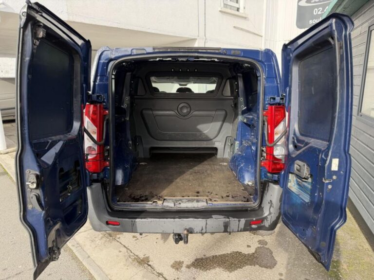 Peugeot Expert II 2.0 HDI 125  » 6 PLACES - Image 12 (July 7, 2026)