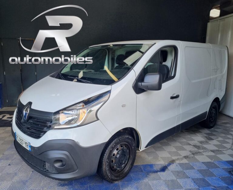 Renault Trafic 1.6 DCI 95 GRAND CONFORT (TVA RECUPERABLE) - Image 01 (July 7, 2026)