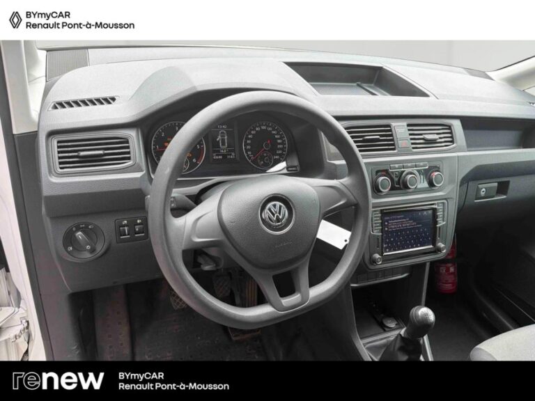 Volkswagen Caddy Van 2.0 TDI 75 BVM5 BUSINESS LINE - Image 10 (July 7, 2026)