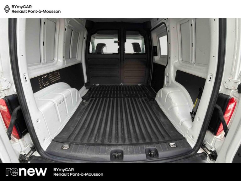 Volkswagen Caddy Van 2.0 TDI 75 BVM5 BUSINESS LINE - Image 13 (July 7, 2026)