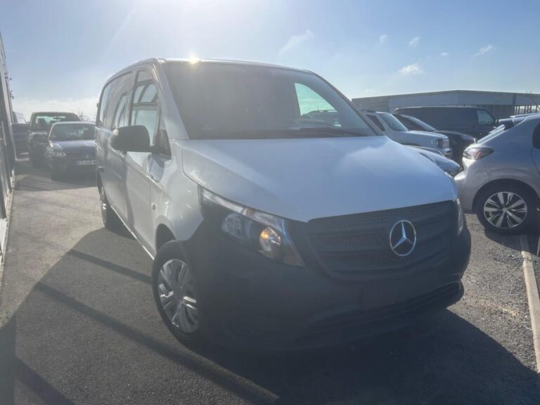 Mercedes Vito FOURGON 111 CDI COMPACT PRO - Image 03 (July 7, 2026)