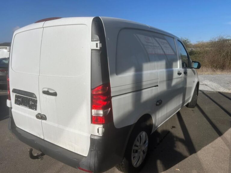 Mercedes Vito FOURGON 111 CDI COMPACT PRO - Image 05 (July 7, 2026)