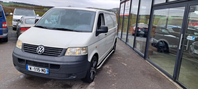 Volkswagen Transporter FOURGON FGN TOLE LB 2.5 TDI 130 3.0T CONFORT PLUS - Image 05 (July 7, 2026)