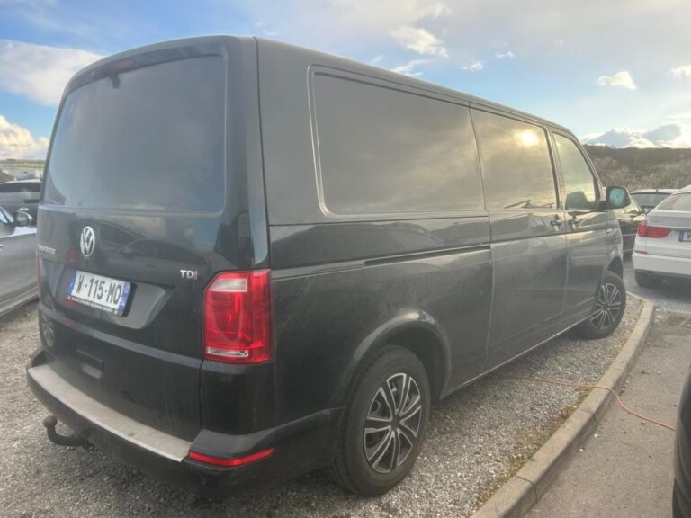 Volkswagen Transporter FOURGON FGN TOLE 2.0 TDI 150 - Image 02 (July 7, 2026)