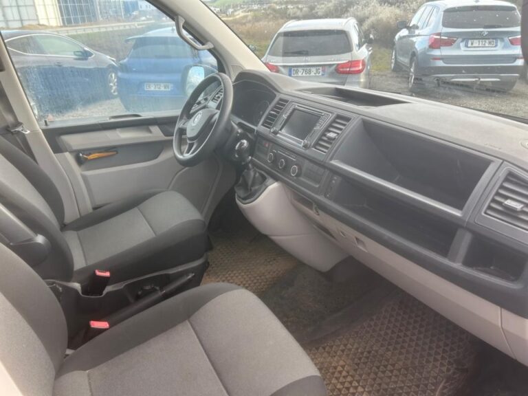 Volkswagen Transporter FOURGON FGN TOLE 2.0 TDI 150 - Image 07 (July 7, 2026)
